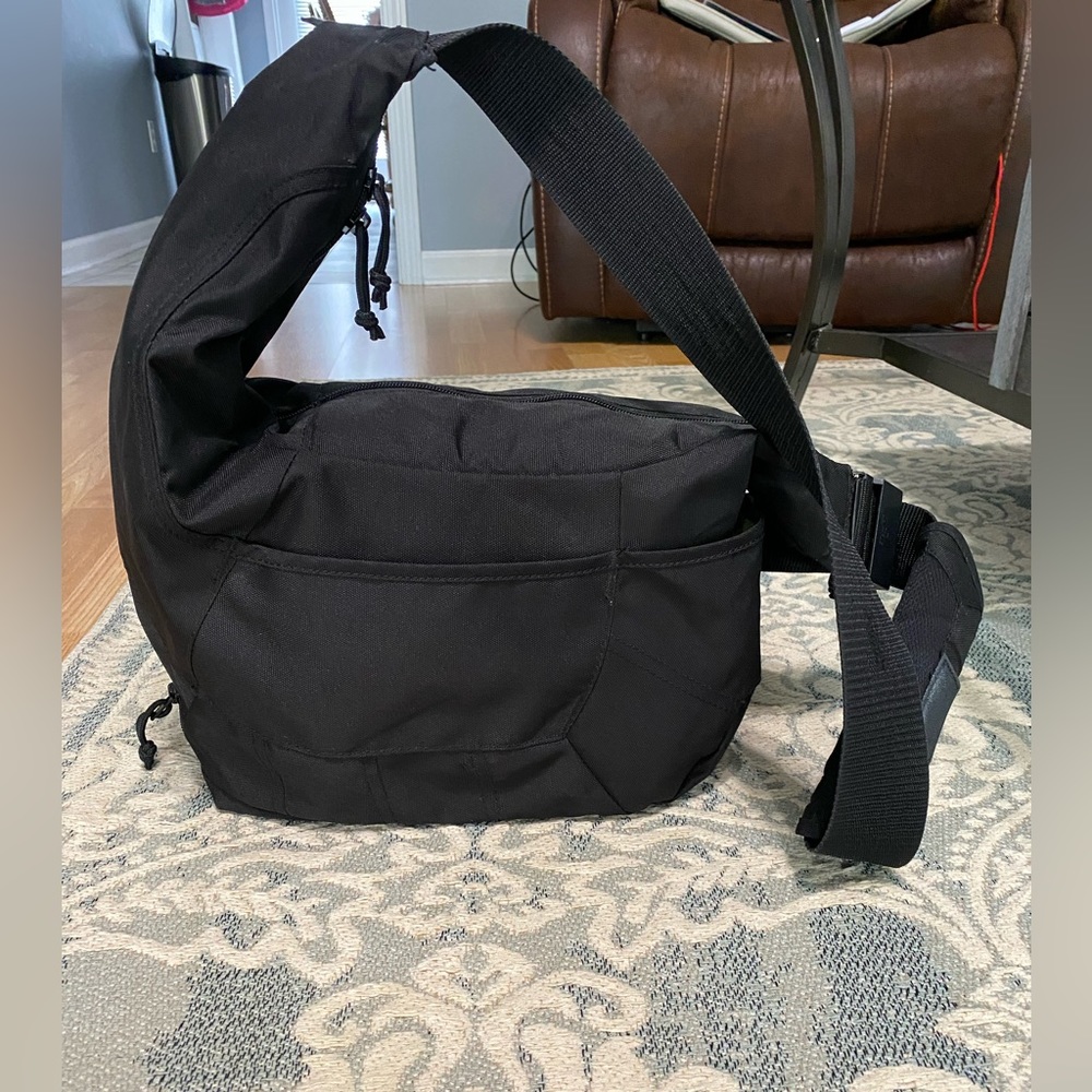 Lowepro passport camera sling bag